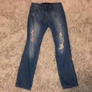 Men’s Distressed Hollister Jeans